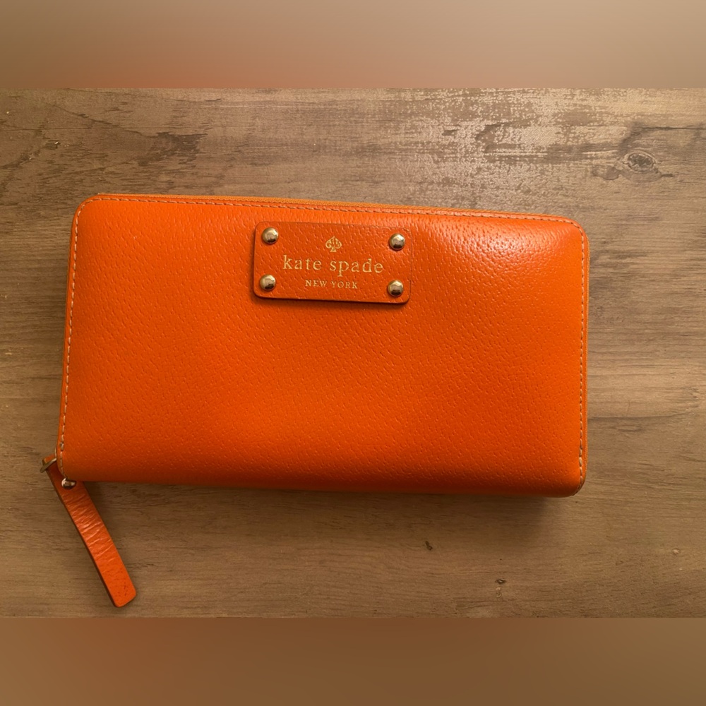 Kate Spade orange zip wallet